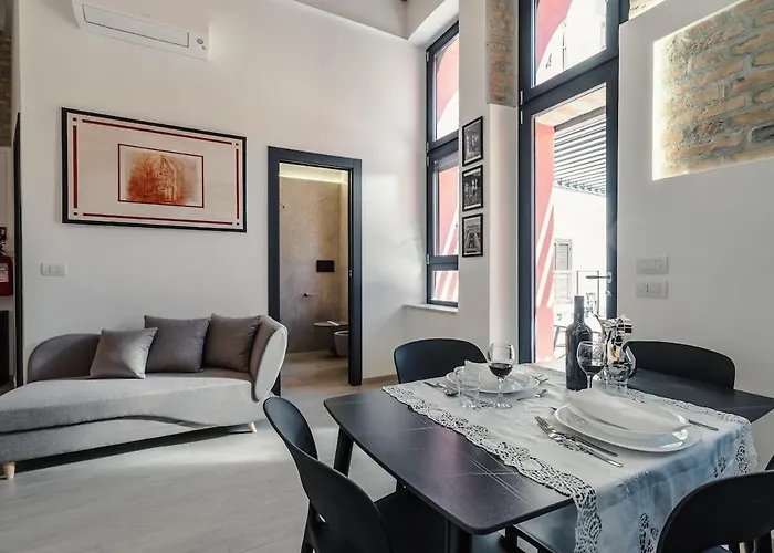 Appartement Retreat With Terrace, 25-minute Walk From The Trevi Fountain Rome