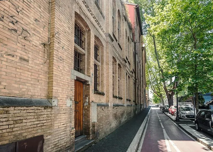 Retreat With Terrace, 25-minute Walk From The Trevi Fountain Rome